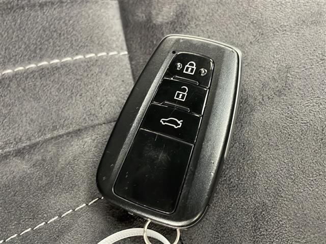 クラウンハイブリッド ＲＳアドバンス　禁煙車　トヨタセーフティセンス　純正９．８型ディスプレイオーディオナビＴＶ　全方位モニター　アダプティブクルーズコントロール　レーンディパーチャーアラート　ヘッドアップディスプレイ　スマートキー（32枚目）