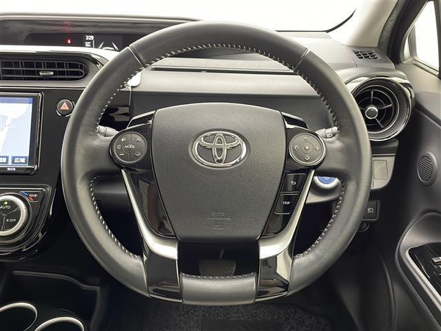アクア クロスオーバー　禁煙車　トヨタセーフティセンス　純正９型ナビＴＶ　バックカメラ　フロントカメラ　レザーシート　オートマチックハイビーム　レーンディパーチャーアラート　プッシュエンジンスタート　純正ＬＥＤヘッドライト（11枚目）