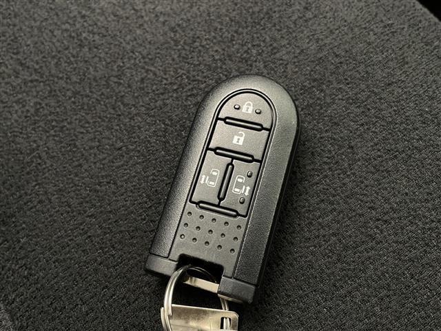 ムーヴキャンバス Ｇブラックインテリアリミテッド　ＳＡＩＩＩ　禁煙車　衝突被害軽減ブレーキ　オーディオ　パノラミックビューモニター　両側電動スライドドア　クリアランスソナー　オートマチックハイビーム　オートエアコン　ブラックインテリア　プッシュエンジンスタート（33枚目）