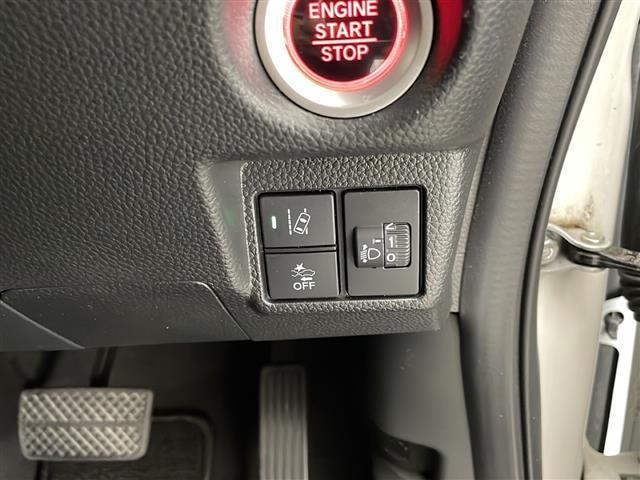 Ｎ－ＢＯＸカスタム Ｌ　禁煙車　ホンダセンシング　社外ナビＴＶ　バックカメラ　左側電動スライドドア　アダプティブクルーズコントロール　レーンディパーチャーアラート　クリアランスソナー　前席シートヒーター　スマートキー　ＥＴＣ（7枚目）