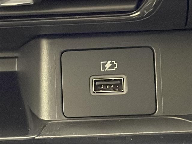 デイズ ハイウェイスター　Ｘ　禁煙　後期型　エマ―ジェンシーブレーキ　車線逸脱警報　オートマチックハイビーム　コーナーセンサー　純正９インチナビ　フルセグＴＶ　アラウンドビューモニター　ＬＥＤヘッドライト　アイドリングストップ（8枚目）