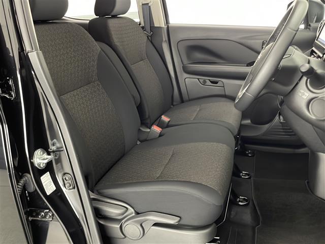 デイズ ハイウェイスター　Ｘ　禁煙　後期型　エマ―ジェンシーブレーキ　車線逸脱警報　オートマチックハイビーム　コーナーセンサー　純正９インチナビ　フルセグＴＶ　アラウンドビューモニター　ＬＥＤヘッドライト　アイドリングストップ（19枚目）