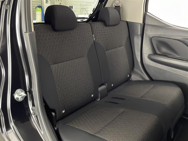 デイズ ハイウェイスター　Ｘ　禁煙　後期型　エマ―ジェンシーブレーキ　車線逸脱警報　オートマチックハイビーム　コーナーセンサー　純正９インチナビ　フルセグＴＶ　アラウンドビューモニター　ＬＥＤヘッドライト　アイドリングストップ（21枚目）