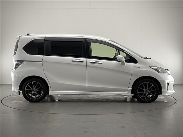 フリードハイブリッド ジャストセレクション ワンオーナー 禁煙 純正7インチナビ ワンセグTV CD DVD バックカメラ 両側パワースライドドア クルーズコントロール ビルトインETC 社外16インチAW スマートキー 保証書 取扱説明書(39枚目)