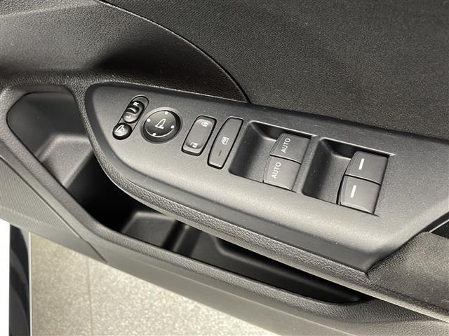 シビック ハッチバック 禁煙車 ホンダセンシング 純正ナビTV バックカメラ アダプティブクルーズコントロール レーンディパーチャーアラート ドライブレコーダー パドルシフト 純正18インチアルミ プッシュエンジンスタート(16枚目)