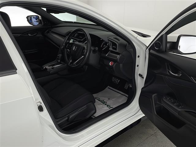 シビック ハッチバック 禁煙車 ホンダセンシング 純正ナビTV バックカメラ アダプティブクルーズコントロール レーンディパーチャーアラート ドライブレコーダー パドルシフト 純正18インチアルミ プッシュエンジンスタート(18枚目)