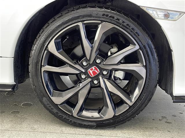 シビック ハッチバック 禁煙車 ホンダセンシング 純正ナビTV バックカメラ アダプティブクルーズコントロール レーンディパーチャーアラート ドライブレコーダー パドルシフト 純正18インチアルミ プッシュエンジンスタート(32枚目)