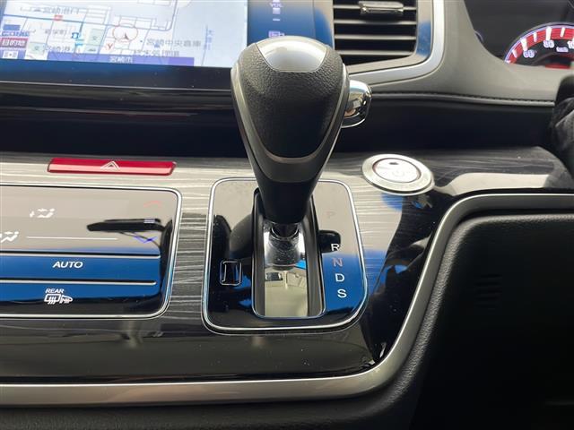 オデッセイ アブソルートＸホンダセンシングアドバンＰ　禁煙車　Ｈｏｎｄａインターナビ　Ｈｏｎｄａ　ＳＥＮＳＩＮＧ　マルチビューカメラシステム　スマートパーキングアシストシステム　両側パワースライドドア　ＬＥＤルームランプ　ＬＥＤヘッドライト　ドラレコ（8枚目）