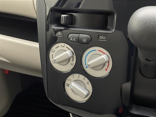 デイズ J 禁煙車 オーディオ(CD/AM/FM/AUX) リモコンキー スペア1本 社外アルミホイール 電動格納ミラー フロアマット ドアバイザー エアコン(8枚目)