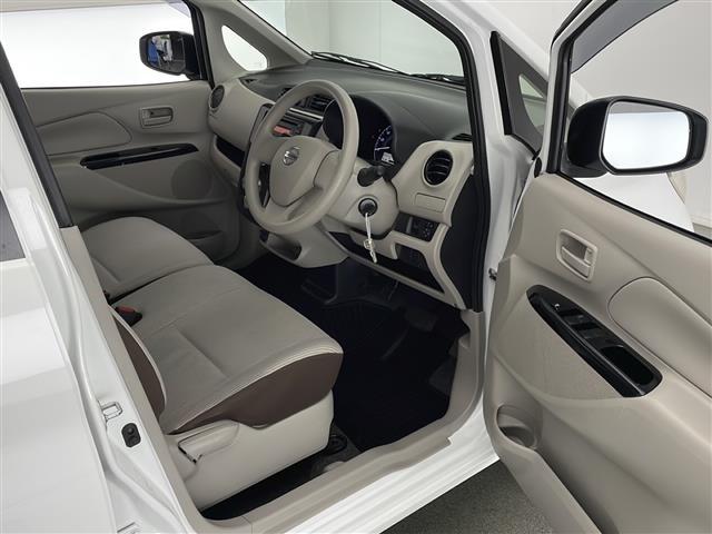 デイズ J 禁煙車 オーディオ(CD/AM/FM/AUX) リモコンキー スペア1本 社外アルミホイール 電動格納ミラー フロアマット ドアバイザー エアコン(18枚目)