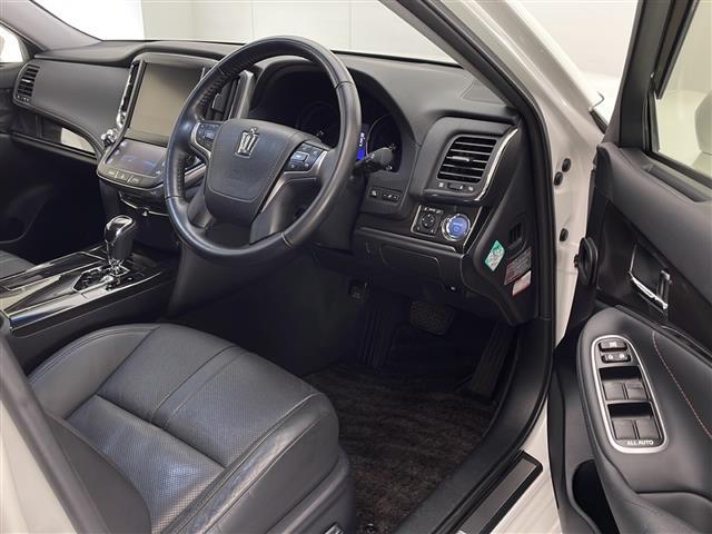 クラウンハイブリッド アスリートS 禁煙車 純正8型ナビTV バックカメラ 黒本革シート 前席シートヒーター パワーシート エアシート クルーズコントロール パワーチルトステアリング 純正ビルトインETC オートエアコン スマートキー(19枚目)