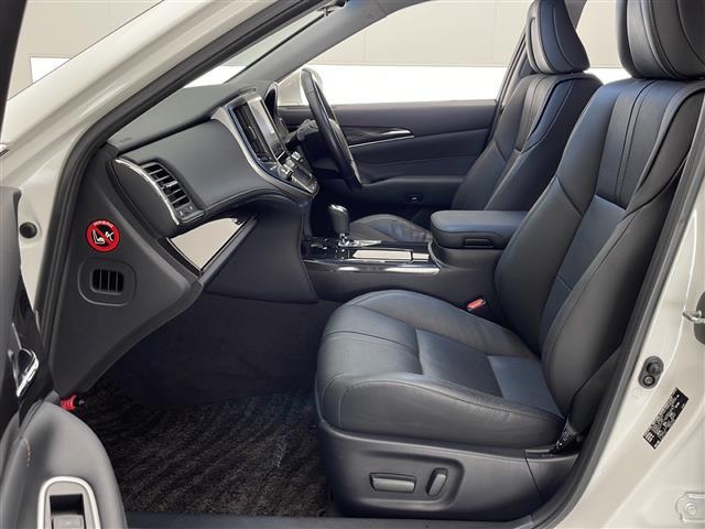 クラウンハイブリッド アスリートS 禁煙車 純正8型ナビTV バックカメラ 黒本革シート 前席シートヒーター パワーシート エアシート クルーズコントロール パワーチルトステアリング 純正ビルトインETC オートエアコン スマートキー(21枚目)