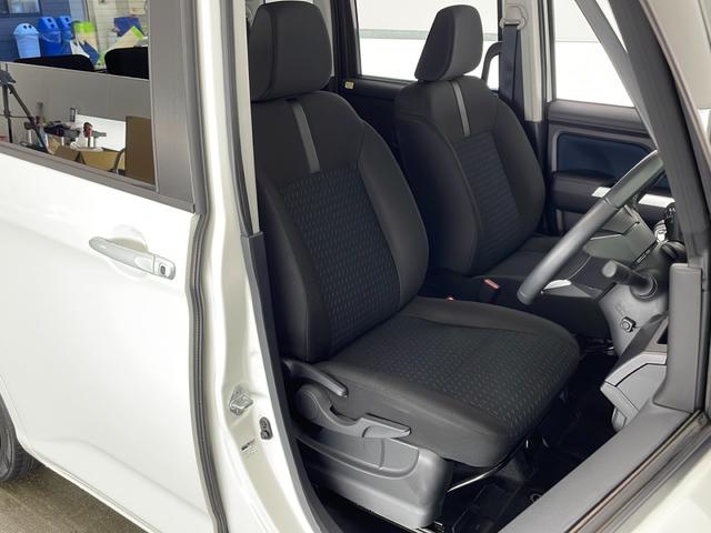 ルーミー カスタムＧ　禁煙車　衝突被害軽減ブレーキ　純正ナビＴＶ　バックカメラ　両側電動スライドドア　アダプティブクルーズコントロール　レーンディパーチャーアラート　クリアランスソナー　電子パーキング　スマートキー　ＥＴＣ（19枚目）