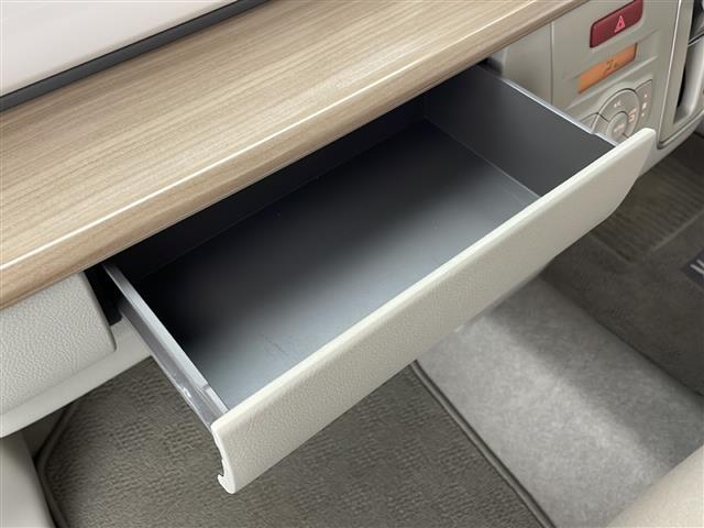 アルトラパン Ｘ　禁煙車　衝突被害軽減ブレーキ　純正８型ナビＴＶ　バックカメラ　クリアランスソナー　レーンディパーチャーアラート　エネチャージ　前席シートヒーター　純正ＬＥＤオートライト　オートエアコン　スマートキー（17枚目）