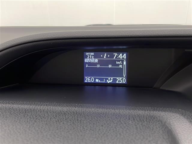 ヴォクシー ZS 禁煙車 純正9型ナビTV 左側電動スライドドア バックカメラ デュアルオートエアコン 純正ビルトインETC純正キセノンオートライト 純正フォグ 純正16インチアルミ 本革巻ハンドル スマートキー(9枚目)