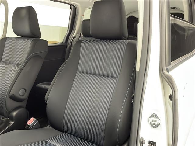 ヴォクシー ZS 禁煙車 純正9型ナビTV 左側電動スライドドア バックカメラ デュアルオートエアコン 純正ビルトインETC純正キセノンオートライト 純正フォグ 純正16インチアルミ 本革巻ハンドル スマートキー(20枚目)