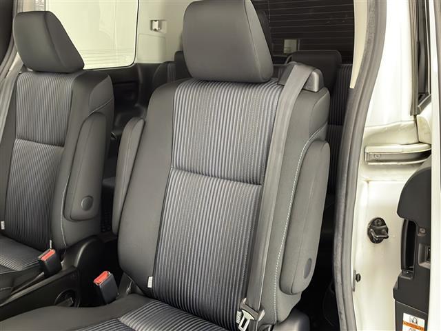 ヴォクシー ZS 禁煙車 純正9型ナビTV 左側電動スライドドア バックカメラ デュアルオートエアコン 純正ビルトインETC純正キセノンオートライト 純正フォグ 純正16インチアルミ 本革巻ハンドル スマートキー(21枚目)