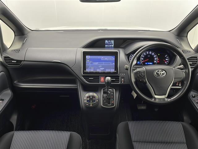 ヴォクシー ZS 禁煙車 純正9型ナビTV 左側電動スライドドア バックカメラ デュアルオートエアコン 純正ビルトインETC純正キセノンオートライト 純正フォグ 純正16インチアルミ 本革巻ハンドル スマートキー(42枚目)
