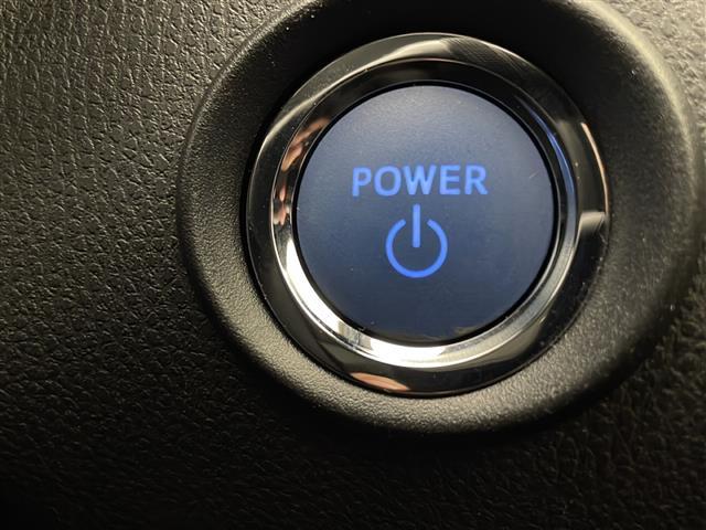 Ｃ－ＨＲ Ｓ　禁煙車　トヨタセーフティセンス　社外ナビＴＶ　バックカメラ　純正モデリスタエアロ　アダプティブクルーズコントロール　レーンディパーチャーアラート　オートマチックハイビーム　電子パーキング　スマートキー（5枚目）