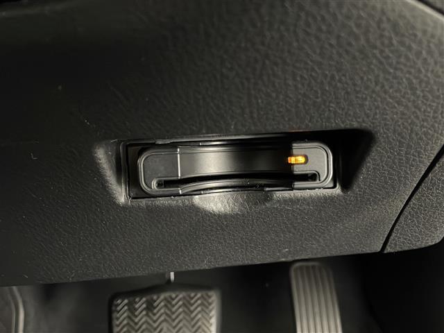 Ｃ－ＨＲ Ｓ　禁煙車　トヨタセーフティセンス　社外ナビＴＶ　バックカメラ　純正モデリスタエアロ　アダプティブクルーズコントロール　レーンディパーチャーアラート　オートマチックハイビーム　電子パーキング　スマートキー（11枚目）