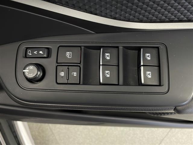 Ｃ－ＨＲ Ｓ　禁煙車　トヨタセーフティセンス　社外ナビＴＶ　バックカメラ　純正モデリスタエアロ　アダプティブクルーズコントロール　レーンディパーチャーアラート　オートマチックハイビーム　電子パーキング　スマートキー（16枚目）