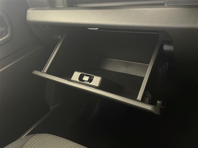 ジムニー ＸＣ　ディスプレイオーディオ　Ｂｌｕｅｔｏｏｔｈ　ＦＭ／ＡＭ　バックカメラ　クルーズコントロール　ドライブレコーダー　ＥＴＣ　オートライト　レーンキープ　衝突被害軽減ブレーキ　　電動格納ミラー（17枚目）