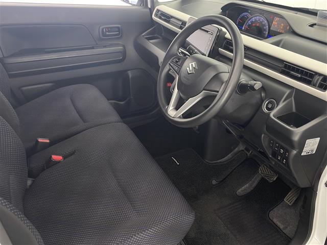 ワゴンＲ ハイブリッドＦＸ　禁煙車　ワンオーナー　純正ナビ　ヘッドアップディスプレイ　衝突軽減ブレーキ　アイドリングストップ　全周囲カメラ　横滑り防止装置　車線逸脱警報　スマートキー　スペア１本　ステアリングスイッチ　ＥＴＣ（18枚目）