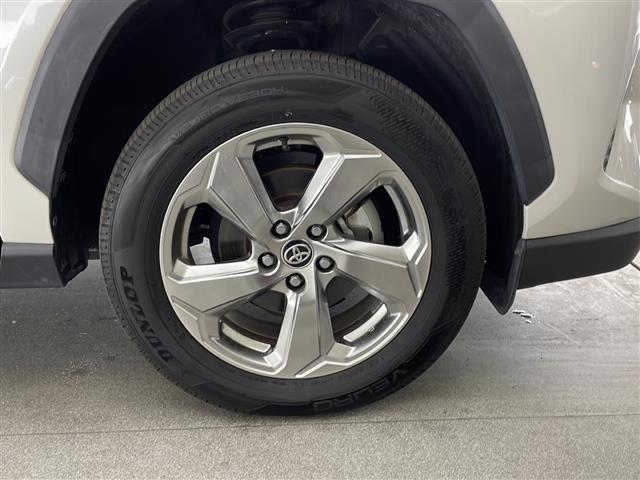 ＲＡＶ４ ハイブリッドＧ　禁煙車　トヨタセーフティセンス　純正９型ナビＴＶ　バックカメラ　アダプティブクルーズコントロール　レーンディパーチャーアラート　レザーシート　４ＷＤ　パワーバックドア　シートヒーター　スマートキー（32枚目）