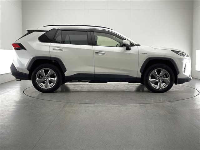 ＲＡＶ４ ハイブリッドＧ　禁煙車　トヨタセーフティセンス　純正９型ナビＴＶ　バックカメラ　アダプティブクルーズコントロール　レーンディパーチャーアラート　レザーシート　４ＷＤ　パワーバックドア　シートヒーター　スマートキー（39枚目）