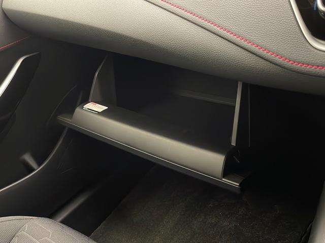 カローラスポーツ ハイブリッドＧ　Ｚ　禁煙車　トヨタセーフティセンス　純正ナビＴＶ　バックカメラ　モデリスタエアロ　社外前後ドライブレコーダー　純正１８インチアルミ　純正ＬＥＤオートライト　アダプティブクルーズコントロール　スマートキー（18枚目）