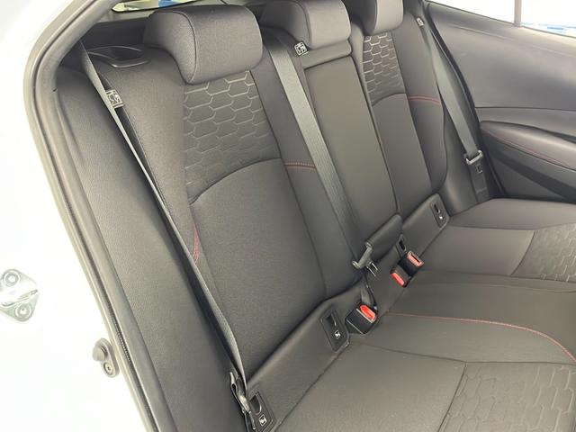 カローラスポーツ ハイブリッドＧ　Ｚ　禁煙車　トヨタセーフティセンス　純正ナビＴＶ　バックカメラ　モデリスタエアロ　社外前後ドライブレコーダー　純正１８インチアルミ　純正ＬＥＤオートライト　アダプティブクルーズコントロール　スマートキー（22枚目）