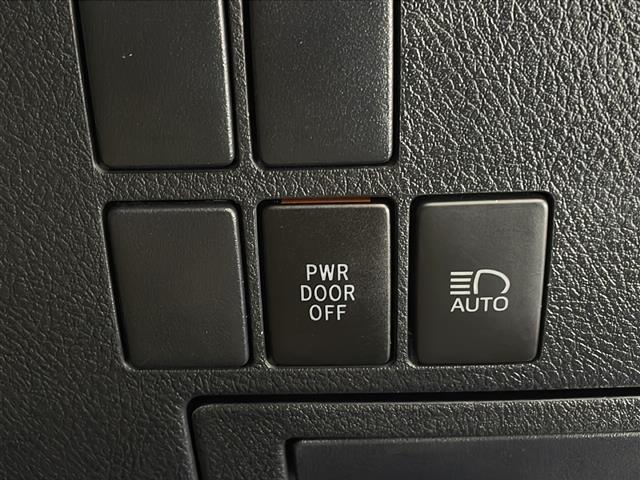 ヴェルファイア ２．５Ｘ　ワンオーナー　禁煙　ＴＲＤスポイラー　トヨタセーフティーセンス　純正９インチディスプレイオーディオ　フルセグＴＶ　バックカメラ　片側パワースライドドア　ＬＥＤヘッドライト　ビルトインＥＴＣ　保証書（7枚目）