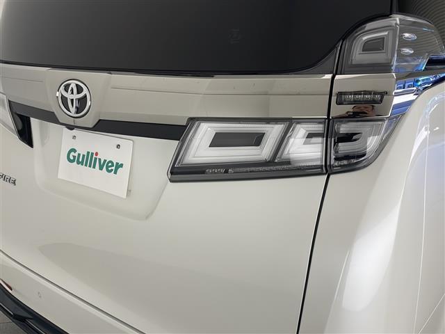 ヴェルファイア ２．５Ｘ　ワンオーナー　禁煙　ＴＲＤスポイラー　トヨタセーフティーセンス　純正９インチディスプレイオーディオ　フルセグＴＶ　バックカメラ　片側パワースライドドア　ＬＥＤヘッドライト　ビルトインＥＴＣ　保証書（30枚目）