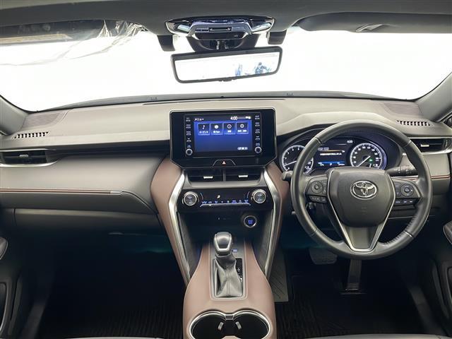 ハリアー Ｇ　禁煙　モデリスタエアロ　デジタルインナーミラー　トヨタセーフティーセンス　純正８型ディスプレイオーディオ　バックカメラ　ハーフレザーシート　パワーシート　電動リアゲート　ビルトインＥＴＣ　保証書　取説（2枚目）