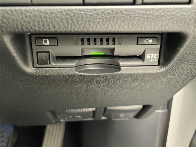 ハリアー Ｇ　禁煙　モデリスタエアロ　デジタルインナーミラー　トヨタセーフティーセンス　純正８型ディスプレイオーディオ　バックカメラ　ハーフレザーシート　パワーシート　電動リアゲート　ビルトインＥＴＣ　保証書　取説（12枚目）