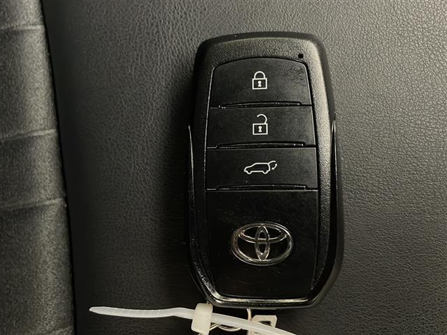 ハリアー Ｇ　禁煙　モデリスタエアロ　デジタルインナーミラー　トヨタセーフティーセンス　純正８型ディスプレイオーディオ　バックカメラ　ハーフレザーシート　パワーシート　電動リアゲート　ビルトインＥＴＣ　保証書　取説（33枚目）