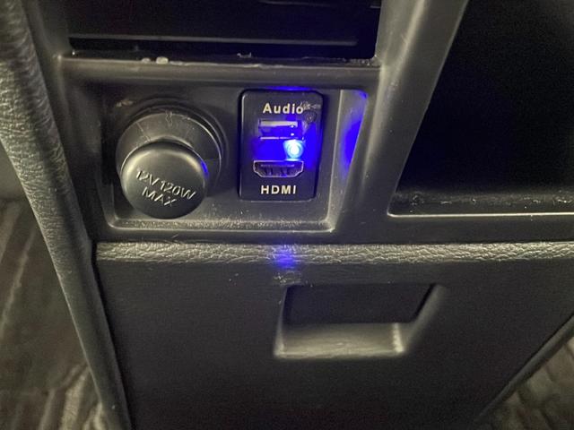 デリカＤ：５ Ｇ　パワーパッケージ　禁煙　ｅ－アシスト　純正１０．１型ＳＤナビ　フルセグＴＶ　全方位カメラ　両側パワースライドドア　電動サイドステップ　パワーバックドア　パワーシート　パワーシート　ＬＥＤヘッドライト　純正１８インチＡＷ（11枚目）