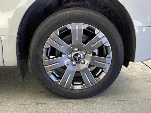 デリカＤ：５ Ｇ　パワーパッケージ　禁煙　ｅ－アシスト　純正１０．１型ＳＤナビ　フルセグＴＶ　全方位カメラ　両側パワースライドドア　電動サイドステップ　パワーバックドア　パワーシート　パワーシート　ＬＥＤヘッドライト　純正１８インチＡＷ（32枚目）