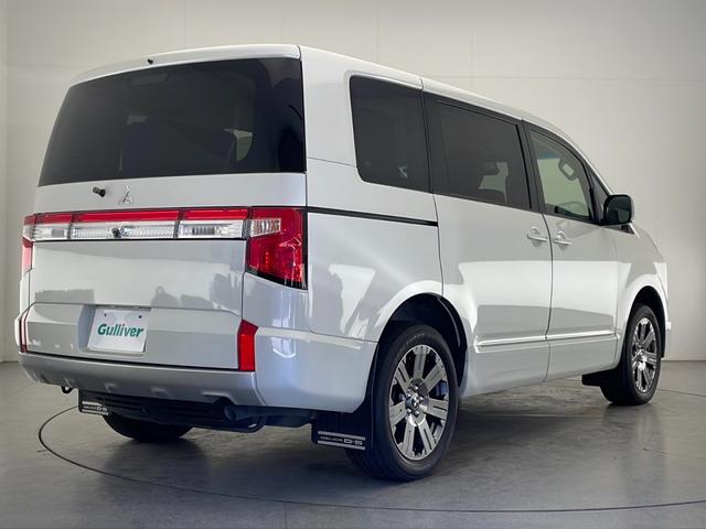 デリカＤ：５ Ｇ　パワーパッケージ　禁煙　ｅ－アシスト　純正１０．１型ＳＤナビ　フルセグＴＶ　全方位カメラ　両側パワースライドドア　電動サイドステップ　パワーバックドア　パワーシート　パワーシート　ＬＥＤヘッドライト　純正１８インチＡＷ（38枚目）