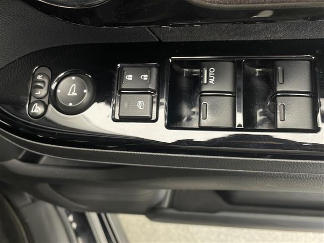 Ｎ－ＢＯＸカスタム Ｇ・Ｌホンダセンシング　禁煙車　ホンダセンシング　社外ナビＴＶ　バックカメラ　左側電動スライドドア　クリアランスソナー　アダプティブクルーズコントロール　レーンディパーチャーアラート　スマートキー　オートエアコン　純正ＥＴＣ（16枚目）