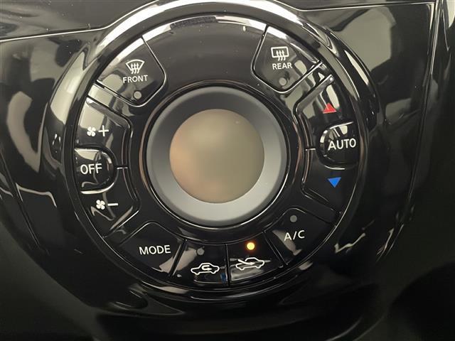 ノート ｅ－パワー　Ｘ　禁煙車　エマージェンシーブレーキ　純正ナビＴＶ　アラウンドビューモニター　レーンディパーチャーアラート　クリアランスソナー　オートエアコン　インテリジェントキー　プッシュエンジンスタート（8枚目）