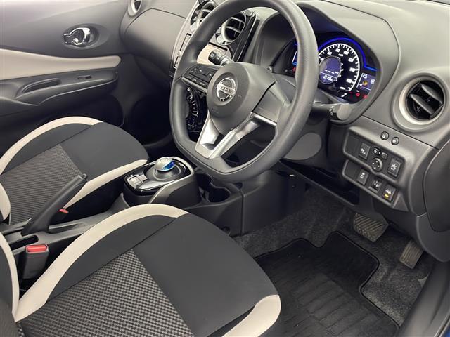 ノート ｅ－パワー　Ｘ　禁煙車　エマージェンシーブレーキ　純正ナビＴＶ　アラウンドビューモニター　レーンディパーチャーアラート　クリアランスソナー　オートエアコン　インテリジェントキー　プッシュエンジンスタート（19枚目）