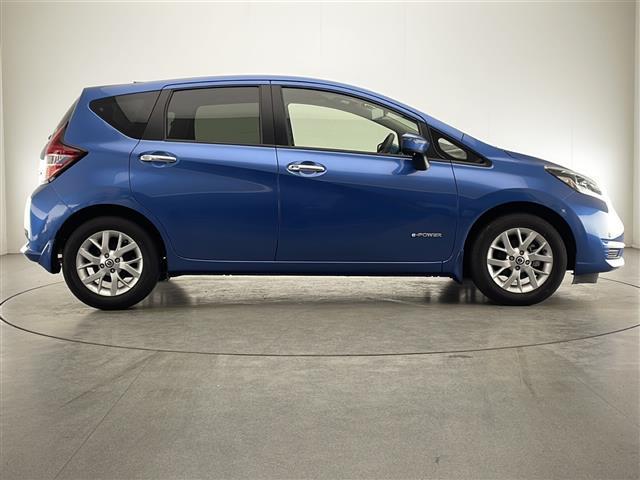 ノート ｅ－パワー　Ｘ　禁煙車　エマージェンシーブレーキ　純正ナビＴＶ　アラウンドビューモニター　レーンディパーチャーアラート　クリアランスソナー　オートエアコン　インテリジェントキー　プッシュエンジンスタート（39枚目）