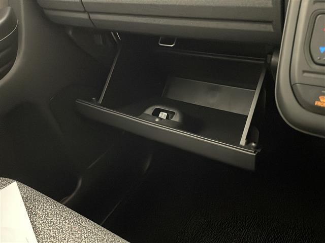 スペーシア ハイブリッドＸ　禁煙車　衝突被害軽減ブレーキ　両側電動スライドドア　エネチャージ　前席シートヒーター　オートエアコン　　ウインカードアミラー　スマートキー　プッシュエンジンスタート　リアプライバシー　電動格納ミラー（18枚目）