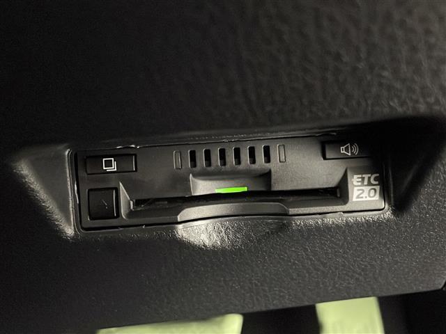 Ｃ－ＨＲ Ｇ　モード　ネロ　禁煙車　トヨタセーフティセンス　純正９型ナビＴＶ　バックカメラ　ハーフレザーシート　アダプティブクルーズコントロール　レーンディパーチャーアラート　ブラインドスポットモニター　プッシュエンジンスタート（11枚目）