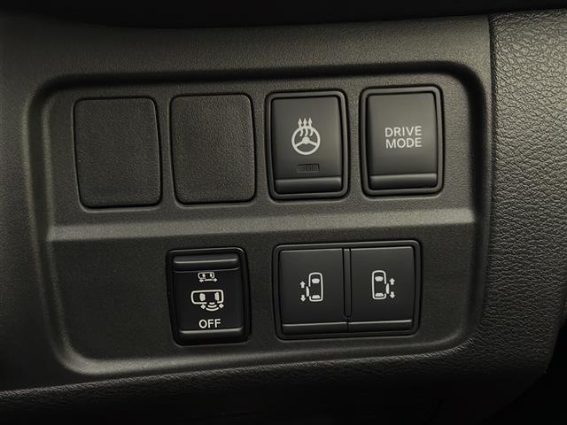 セレナ e-パワー ハイウェイスターV 禁煙車 純正9型ナビ CD DVD BTオーディオ フルセグTV 全方位カメラ クルーズコントロール 両側パワースライドドア ステアリングヒーター 前席シートヒーター ドライブレコーダー ETC(6枚目)