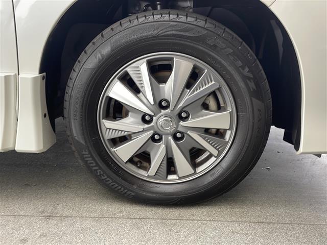 セレナ e-パワー ハイウェイスターV 禁煙車 純正9型ナビ CD DVD BTオーディオ フルセグTV 全方位カメラ クルーズコントロール 両側パワースライドドア ステアリングヒーター 前席シートヒーター ドライブレコーダー ETC(39枚目)