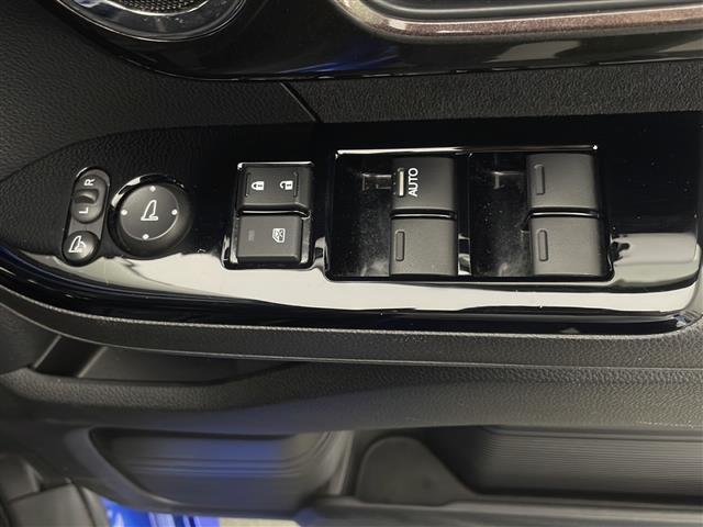 N-BOXカスタム G・Lホンダセンシング 禁煙車 ホンダセンシング 純正ナビTV バックカメラ 左側電動スライドドア アダプティブクルーズコントロール レーンディパーチャーアラート クリアランスソナー プッシュエンジンスタート 純正ETC(16枚目)