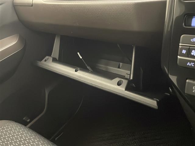 ルーミー G 禁煙車 衝突被害軽減ブレーキ 社外ディスプレイオーディオ 両側電動スライドドア オートマチックハイビーム クリアランスソナー オートエアコン 前席シートヒーター 純正LEDオートライト スマートキー(16枚目)