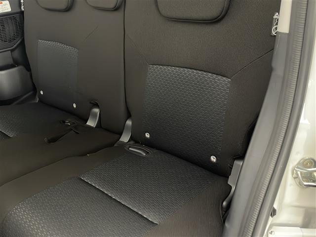 ルーミー G 禁煙車 衝突被害軽減ブレーキ 社外ディスプレイオーディオ 両側電動スライドドア オートマチックハイビーム クリアランスソナー オートエアコン 前席シートヒーター 純正LEDオートライト スマートキー(21枚目)